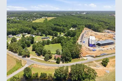 1055 Irongate Drive, Apex, NC 27502 - Photo 5