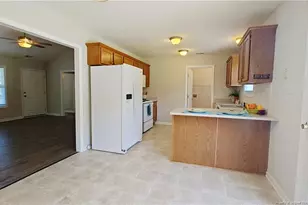 285 Belmont Dr, Raeford, NC 28376 - Photo 9