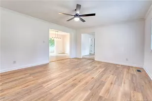 825 Fresno Dr, Fayetteville, NC 28303 - Photo 7