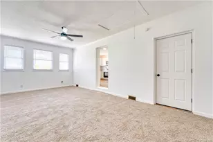 825 Fresno Dr, Fayetteville, NC 28303 - Photo 29
