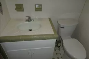 1107 E 13th St, Lumberton, NC 28358 - Photo 5