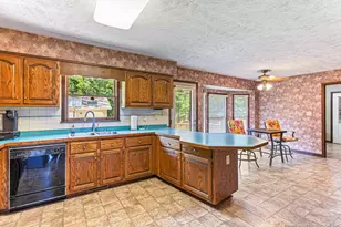 5424 Kentucky Ln, Hope Mills, NC 28348 - Photo 13