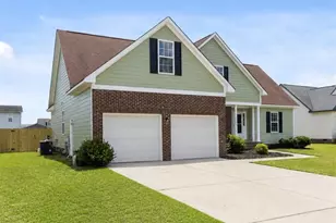 5925 Blue Sky Ln, Hope Mills, NC 28348 - Photo 3