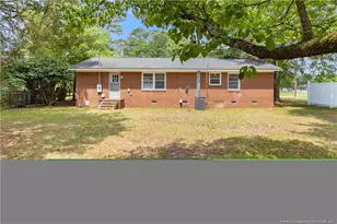 310 N 4th St, Saint Pauls, NC 28384 - Photo 29