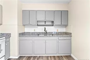 310 N 4th St, Saint Pauls, NC 28384 - Photo 15