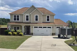 301 Woodington Rd, Hope Mills, NC 28348 - Photo 1