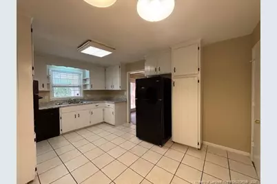 6204 Milford Drive, Fayetteville, NC 28303 - Photo 11