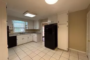 6204 Milford Dr, Fayetteville, NC 28303 - Photo 11
