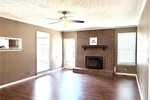 1530 Redbud Dr, Fayetteville, NC 28311 - Photo 9