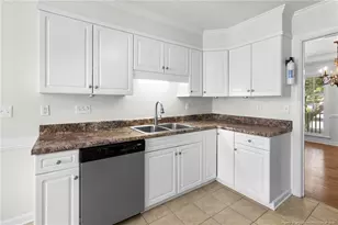 2082 Loganberry Dr, Fayetteville, NC 28304 - Photo 15