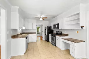 2082 Loganberry Dr, Fayetteville, NC 28304 - Photo 13