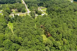 96 Surry Dr, Lumberton, NC 28358 - Photo 9