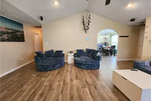 122 Middle Ct, Raeford, NC 28376 - Photo 9