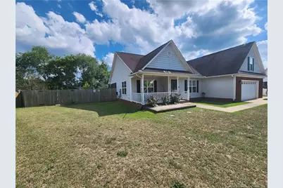 122 Middle Court, Raeford, NC 28376 - Photo 3