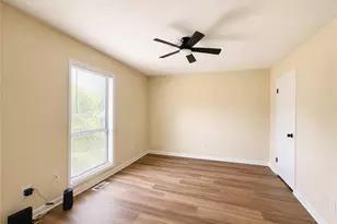 1422 Tangora Ln, Fayetteville, NC 28304 - Photo 9