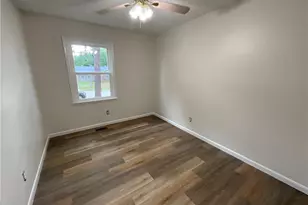 5909 McDougal Dr, Fayetteville, NC 28304 - Photo 15