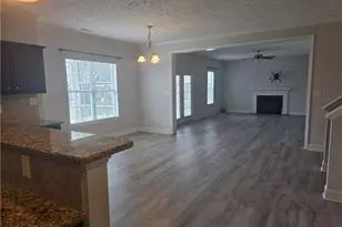 302 Cornhill Rd, Fayetteville, NC 28312 - Photo 5