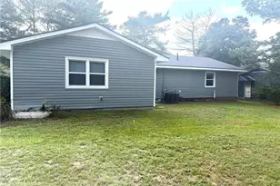 6537 Vineyard Dr, Fayetteville, NC 28304 - Photo 13