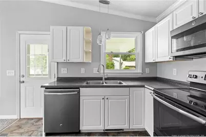 601 Woodclift Drive, Fayetteville, NC 28311 - Photo 7