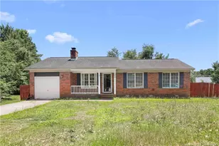 6808 Leeds Ct, Fayetteville, NC 28304 - Photo 1