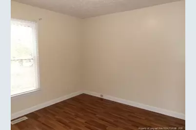 429 Oakgrove Drive, Fayetteville, NC 28314 - Photo 5