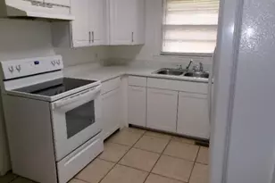 704 Mcneill Dr, Laurinburg, NC 28352 - Photo 11