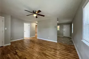 405 Laura Ct, Spring Lake, NC 28390 - Photo 3