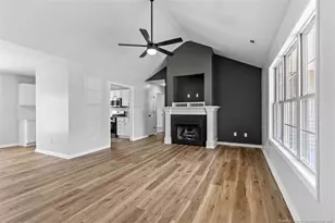 413 Turret Ct, Hope Mills, NC 28348 - Photo 3