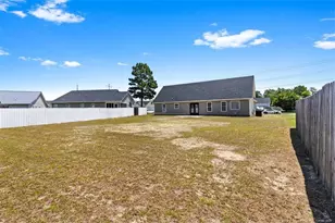 413 Turret Ct, Hope Mills, NC 28348 - Photo 33