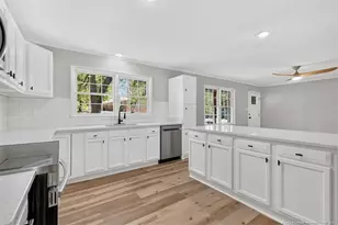 4701 Beaufort Dr, Fayetteville, NC 28304 - Photo 7