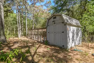 21181 Traders Rd, Laurel Hill, NC 28351 - Photo 9