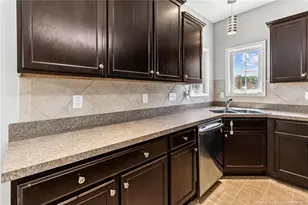 6613 Planters Row Dr, Hope Mills, NC 28348 - Photo 13