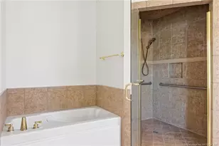 3835 Heartpine Dr, Fayetteville, NC 28306 - Photo 21