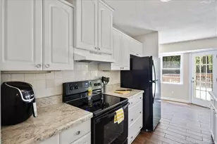 110 Damson Ct, Raeford, NC 28376 - Photo 9