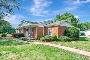 591 E Great Marsh Church Rd, Saint Pauls, NC 28384 - Photo 3