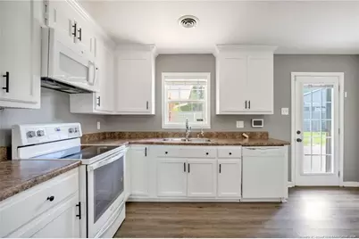 913 Montclair Road, Fayetteville, NC 28314 - Photo 7