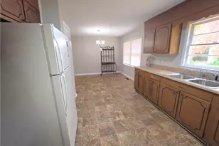 434 Homestead Dr, Fayetteville, NC 28303 - Photo 5