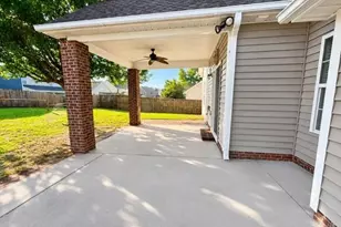1529 Seabiscuit Dr, Hope Mills, NC 28371 - Photo 3