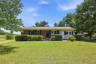 105 Watson Lake Dr, Broadway, NC 27505 - Photo 1