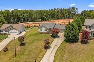 212 Loxley Ln, Sanford, NC 27330 - Photo 3