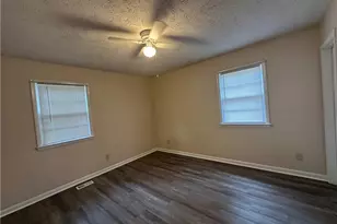 1219 Chilton Dr, Fayetteville, NC 28314 - Photo 11
