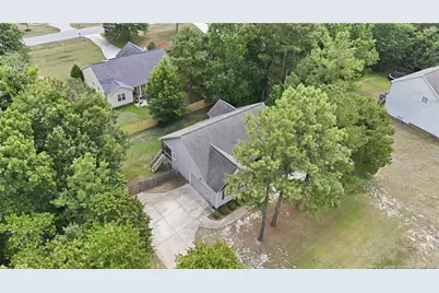 761 Omaha Drive, Broadway, NC 27505 - Photo 7