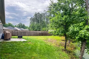144 Parkside Dr, Lillington, NC 27546 - Photo 15