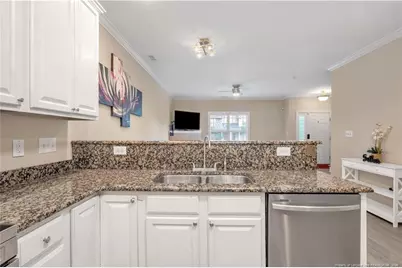 913 Cora Lee Drive, Fayetteville, NC 28303 - Photo 9