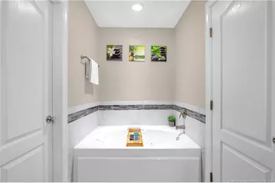 913 Cora Lee Drive, Fayetteville, NC 28303 - Photo 17
