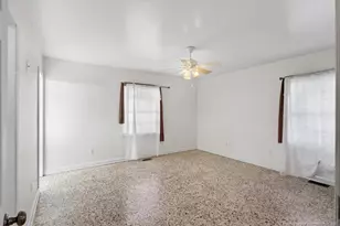 1946 Forest Hills Dr, Fayetteville, NC 28303 - Photo 27