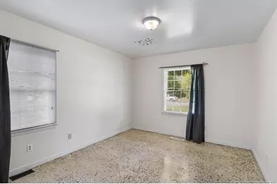 1946 Forest Hills Drive, Fayetteville, NC 28303 - Photo 25