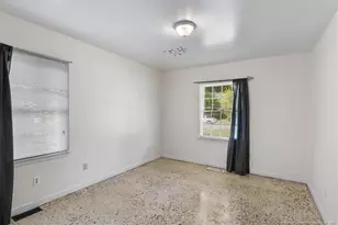 1946 Forest Hills Dr, Fayetteville, NC 28303 - Photo 25
