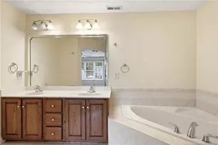 326 Coverly Square, Fayetteville, NC 28303 - Photo 23