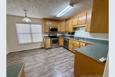 6808 Jacobs Creek Circle, Fayetteville, NC 28304 - Photo 7